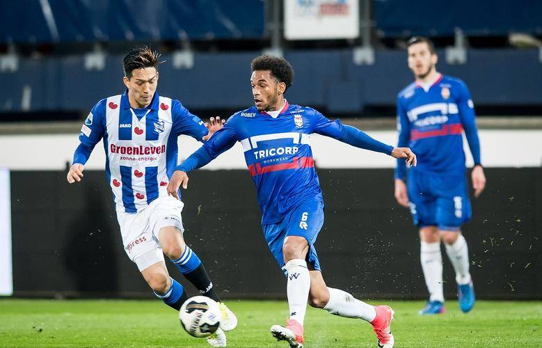 姜伟泽25+5 琼斯失误后致胜盖帽 吉林险胜广州止9连败.