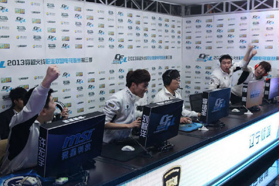 世联赛中国女排VS美国首发：队长龚翔宇领衔 自由人倪非凡主打